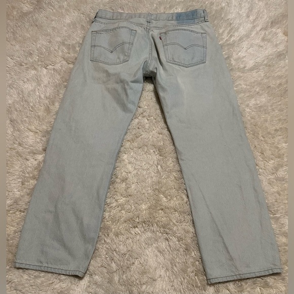 Levi Strauss 501 Button Fly Men's Light Wash Denim Blue Jeans Size 32x29 EUC - Picture 4 of 7